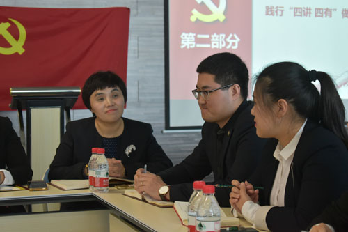 卓政党支部组织召开全体党员学习大会